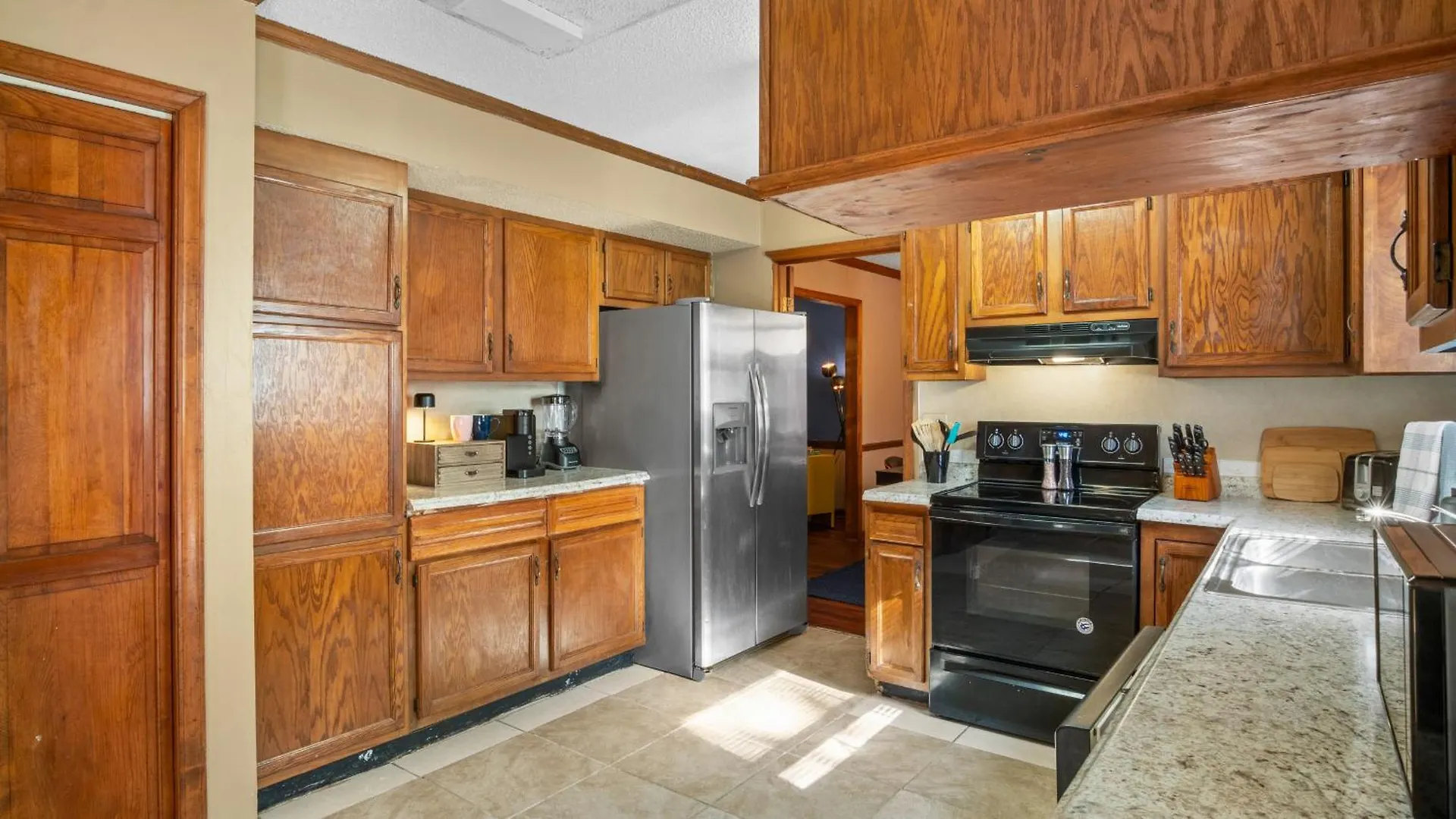 Holiday home 4Bd Contemporary Home With Bbq, Game Room Charlotte
